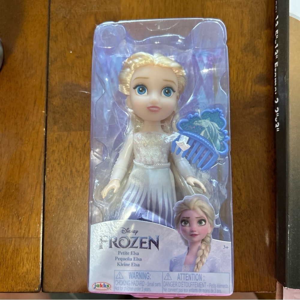 Disney Frozen Petite Elsa Doll in White Dress NEW-OPEN BOX